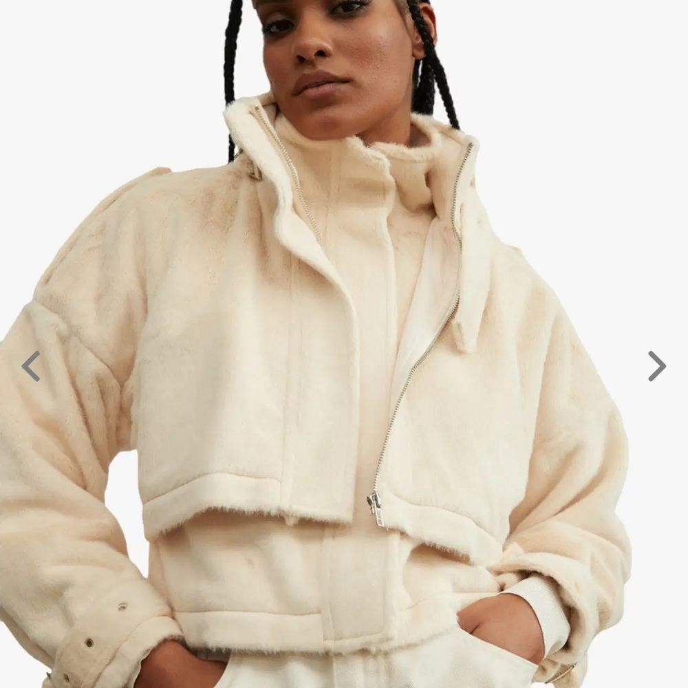 NWT Atoir The Bella Jacket Putty Cropped Fuzzy Cream Beige Size L / US 8